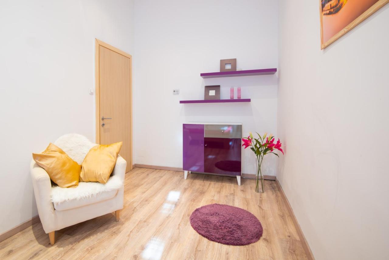 Standard Apartment By Hi5 - West End Center Budapest Kültér fotó